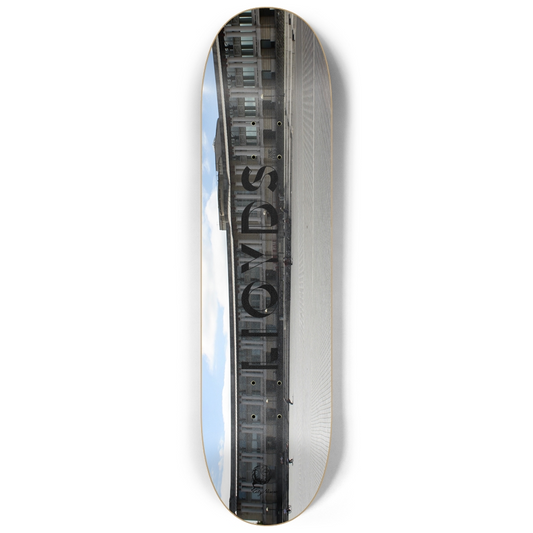 Lloyds (Bristol) 8.25